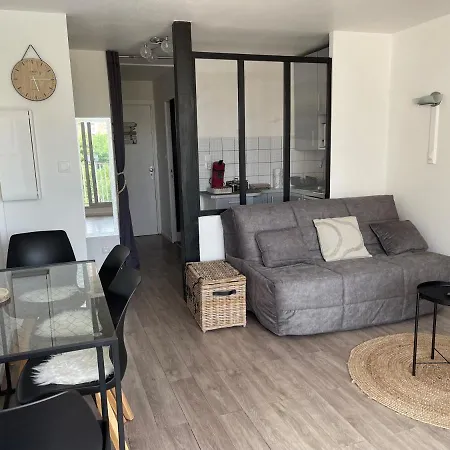 Apartment Studio Cabine Vue Port - Clim - Wifi - Parking Prive