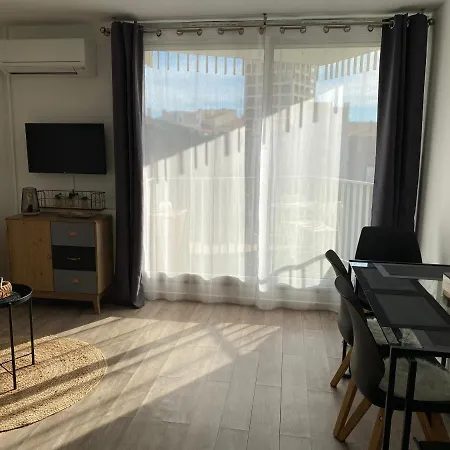 Apartment Studio Cabine Vue Port - Clim - Wifi - Parking Prive *