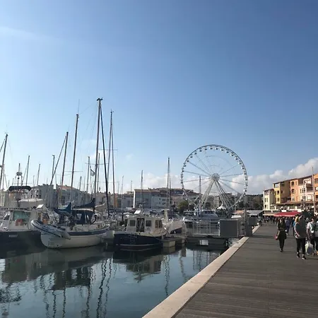 Apartment Studio Cabine Vue Port - Clim - Wifi - Parking Prive Agde